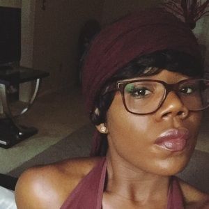 Meet your Posher, Janae